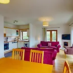 بيت للعطل Lakeside Homes - Type B By Trident Homes